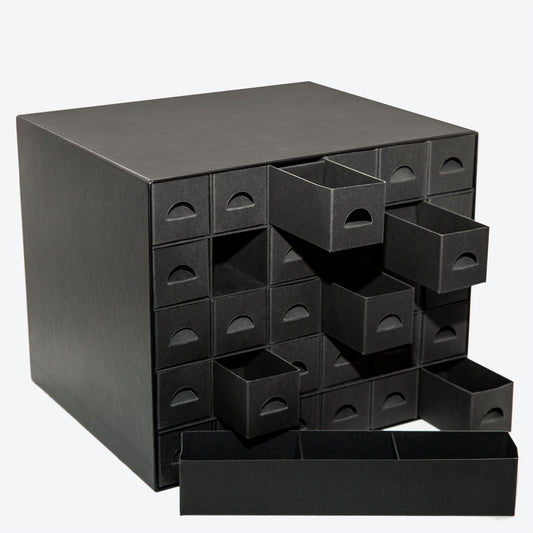 Box (leer) mit 30 Schubladen á 3 Fächer