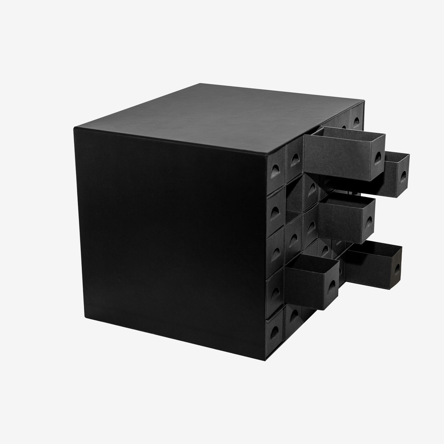 Box (leer) mit 30 Schubladen á 3 Fächer